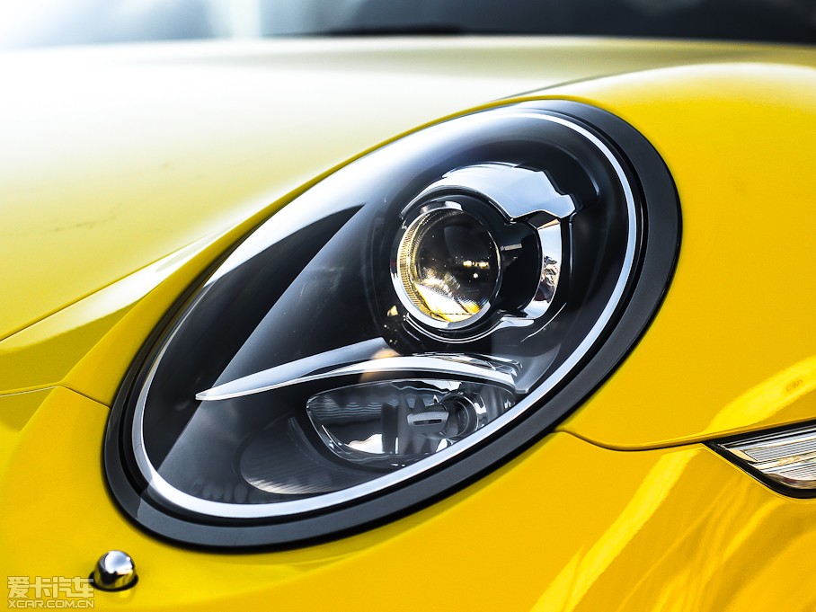 2013r911 Carrera 4