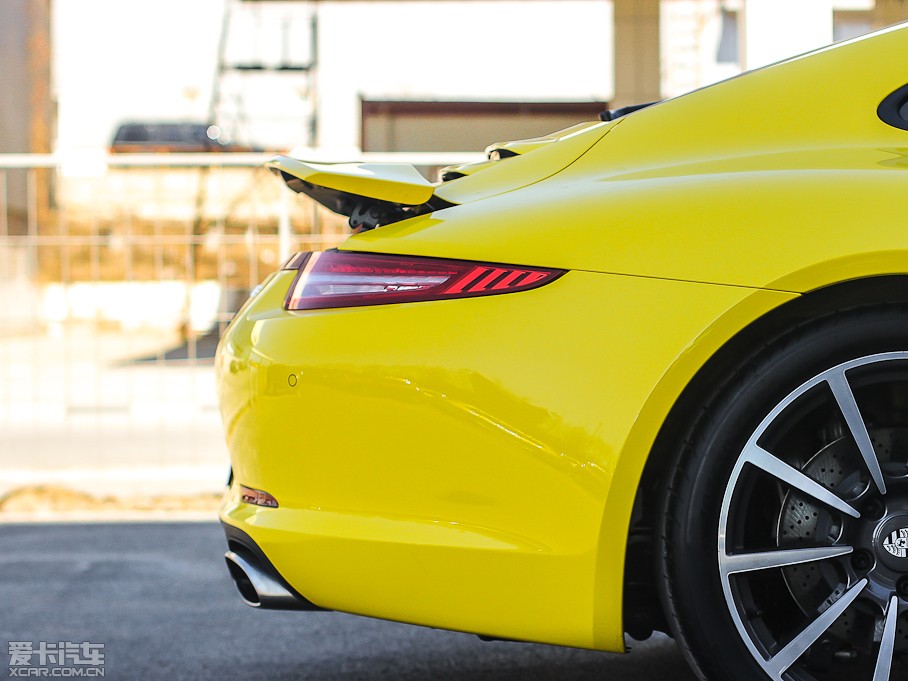 2013r911 Carrera 4