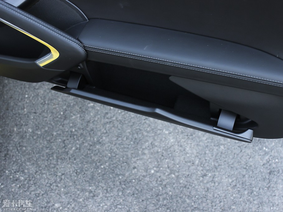 2013r911 Carrera 4