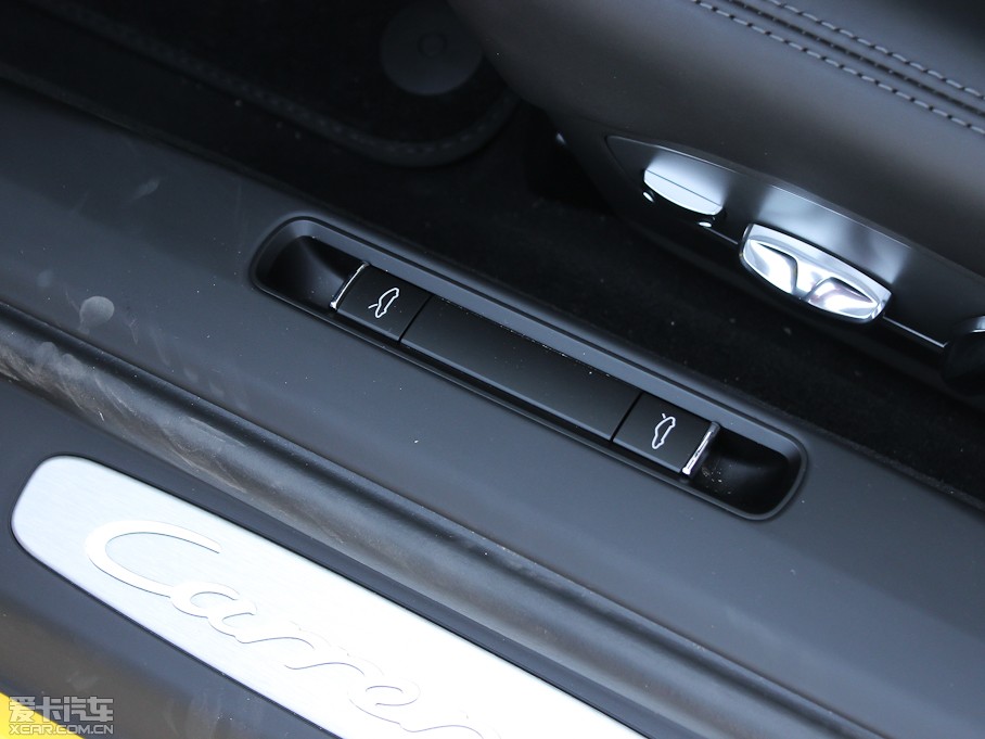 2013r911 Carrera 4