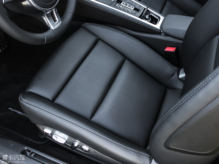 2013r911 Carrera 4