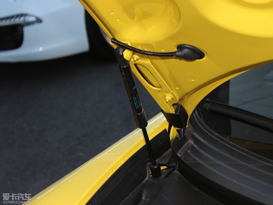 2013��r(sh��)��911 Carrera 4