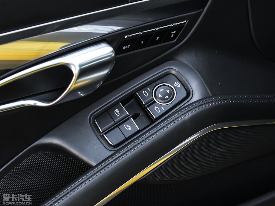 2013r911 Carrera 4