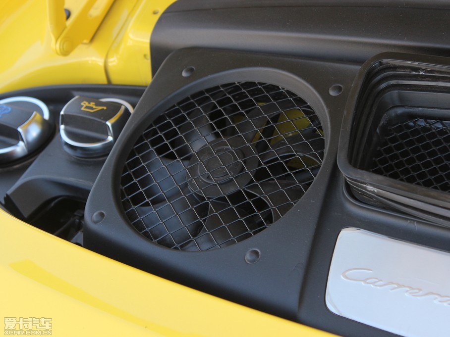 2013r911 Carrera 4