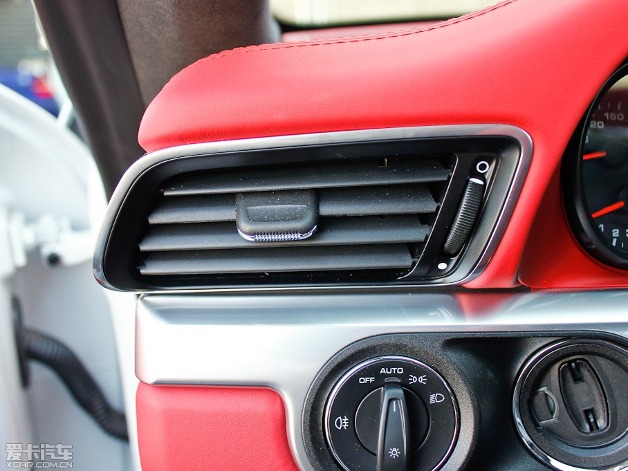 2013��r(sh��)��911 Carrera 4S