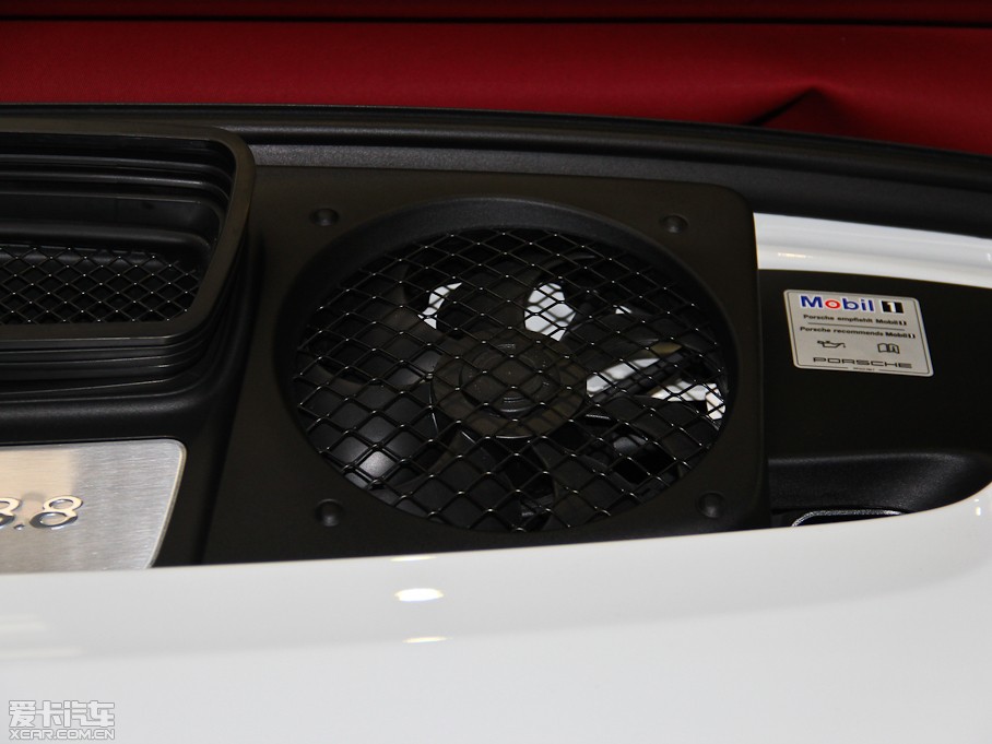 2013��r(sh��)��911 Carrera 4S Cabriolet