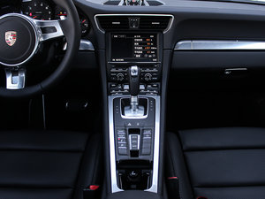 2013Carrera 4 п_