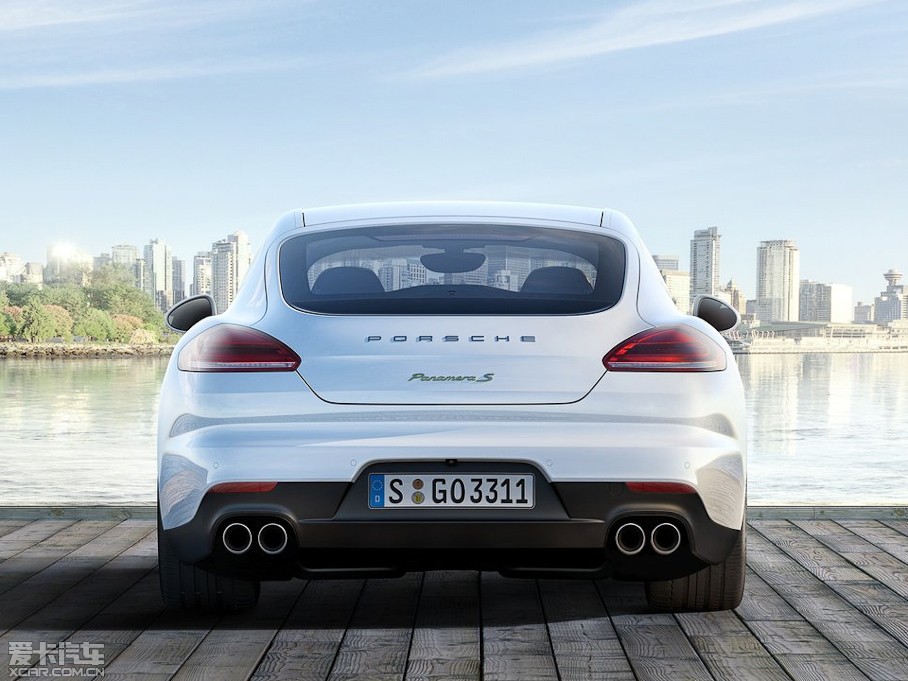 2014Panamera S Executive