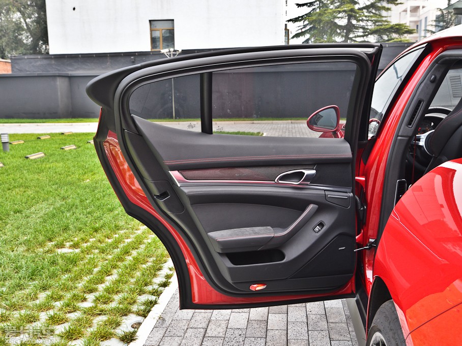 2014Panamera GTS 4.8L