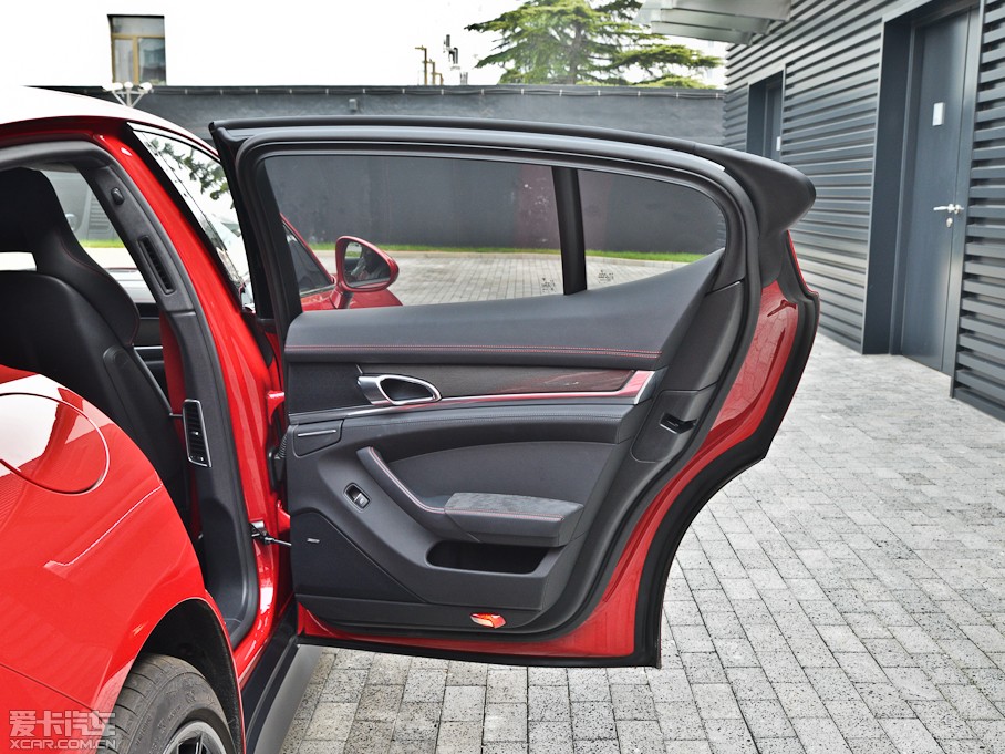 2014Panamera GTS 4.8L