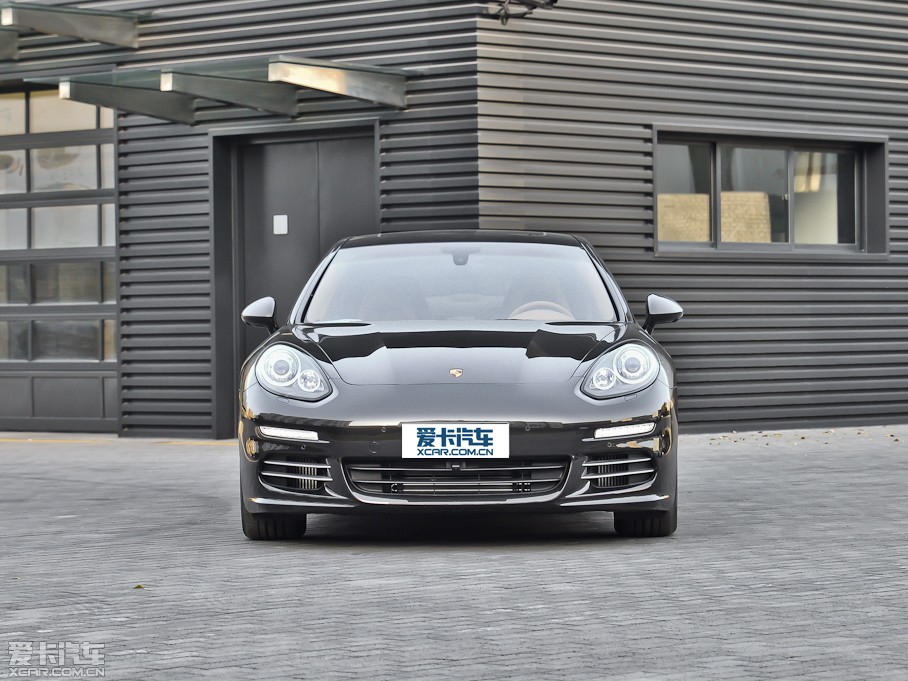 2014Panamera 4
