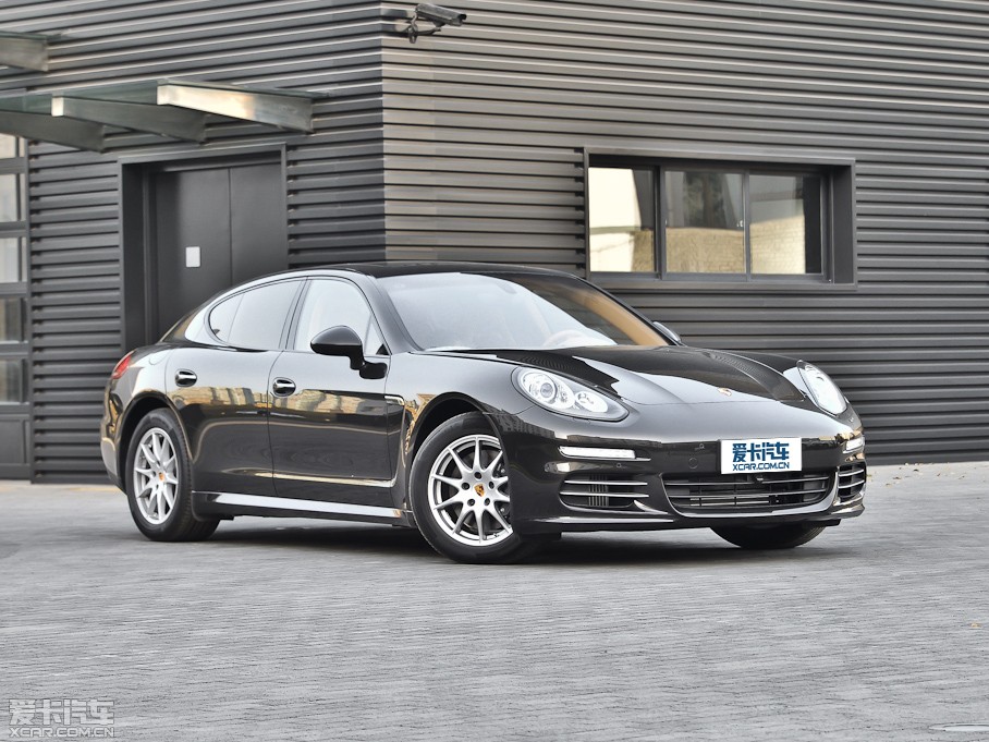 2014Panamera 4