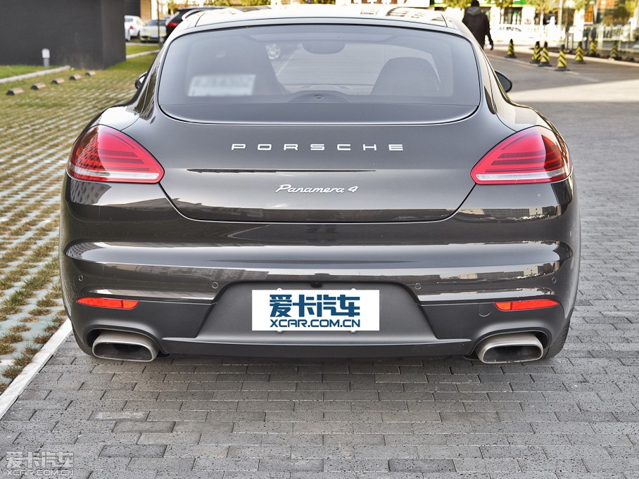2014Panamera 4