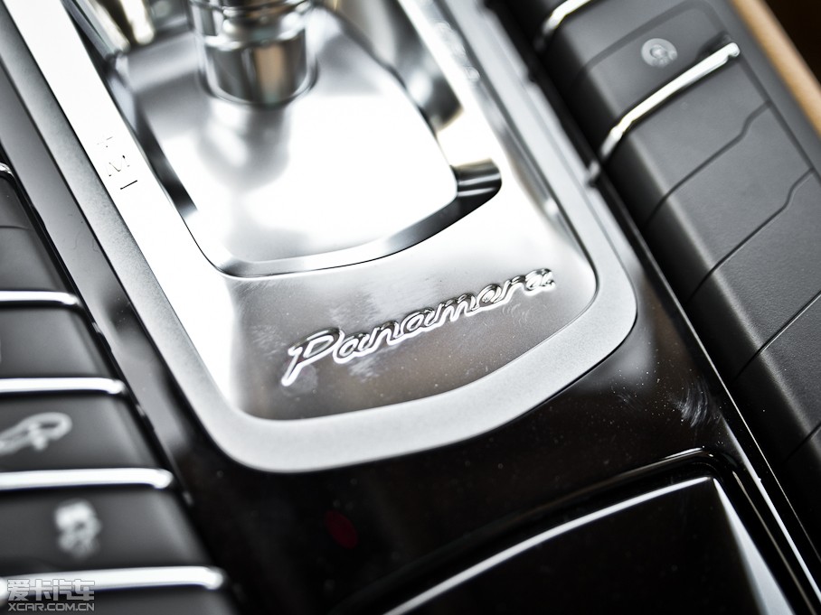 2014Panamera 4