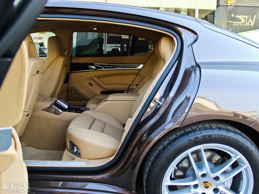2014Panamera S Executive