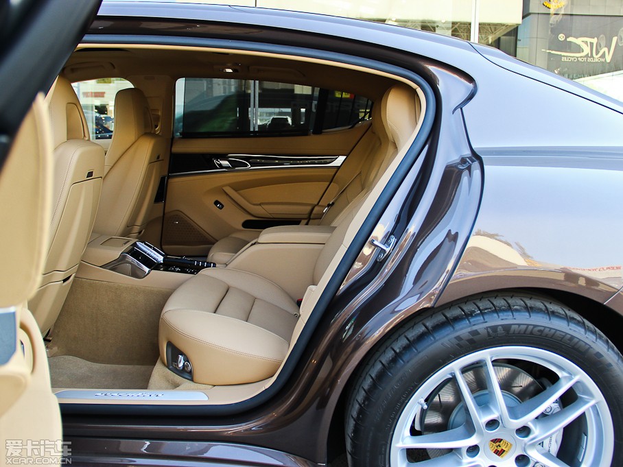 2014Panamera S Executive