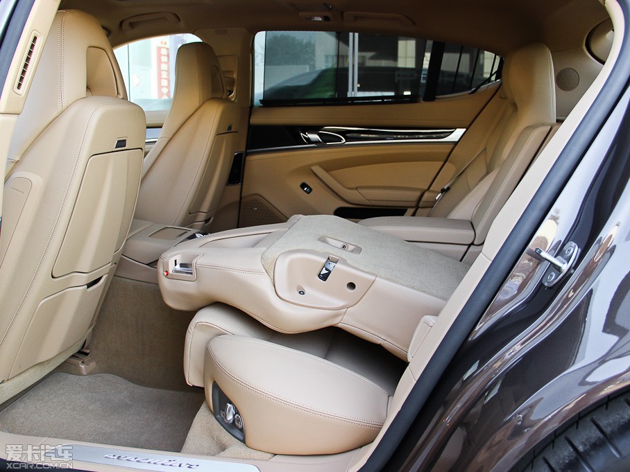 2014Panamera S Executive