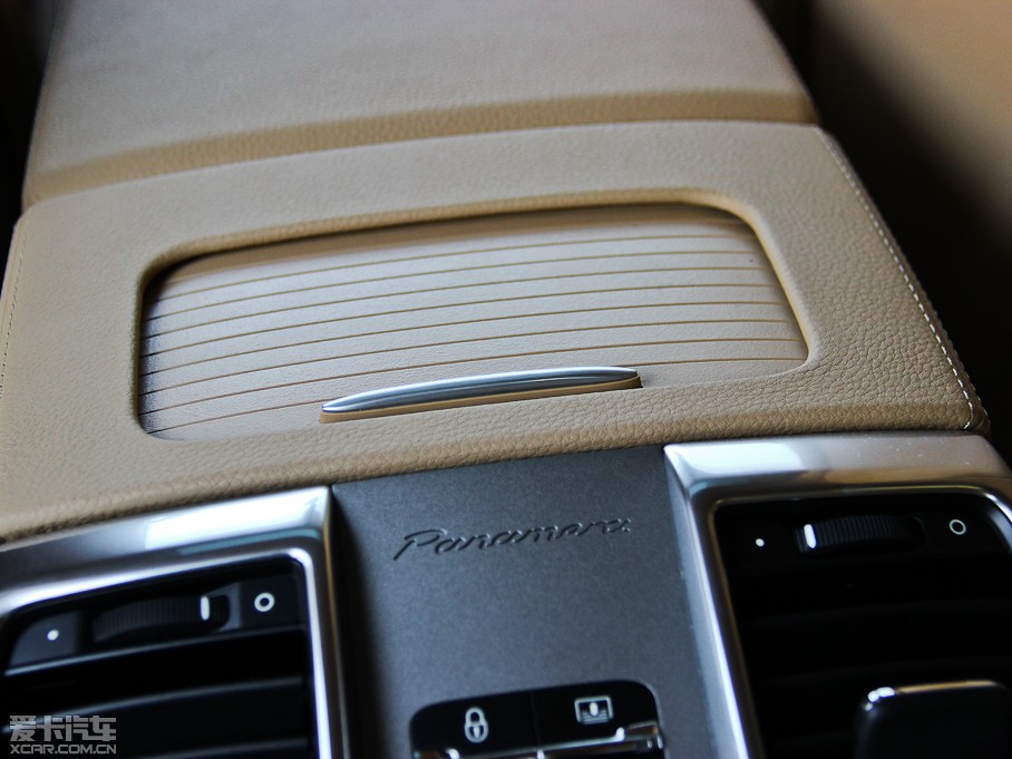 2014Panamera S Executive