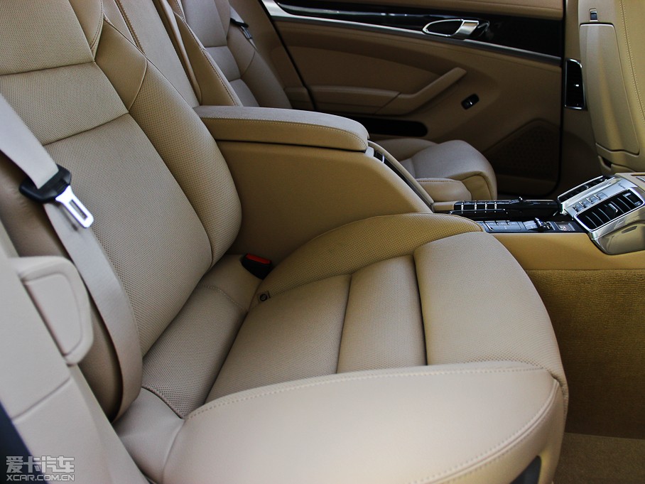 2014Panamera S Executive