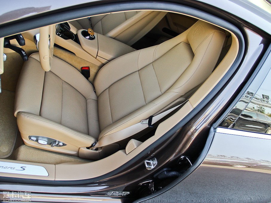 2014Panamera S Executive