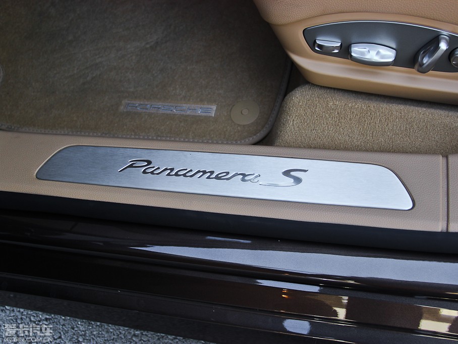 2014Panamera S Executive