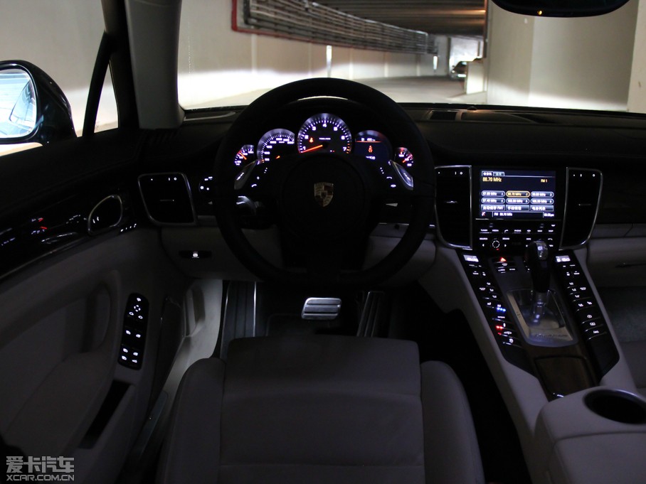 2014Panamera 4S Executive