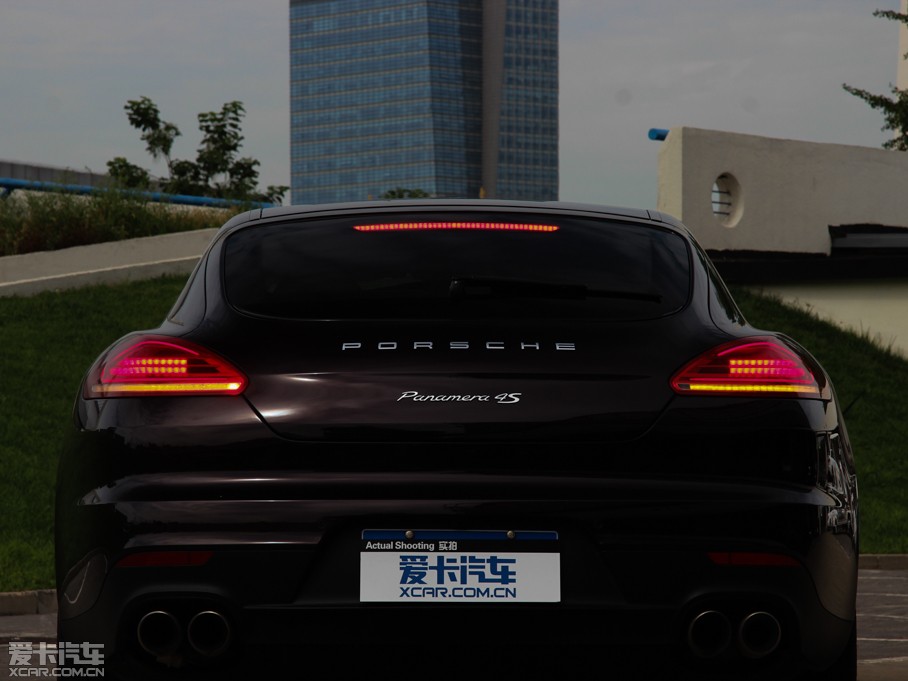 2014Panamera 4S Executive