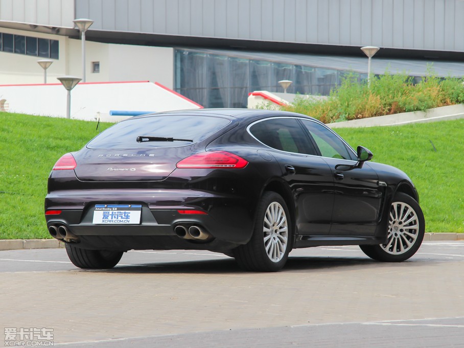 2014Panamera 4S Executive