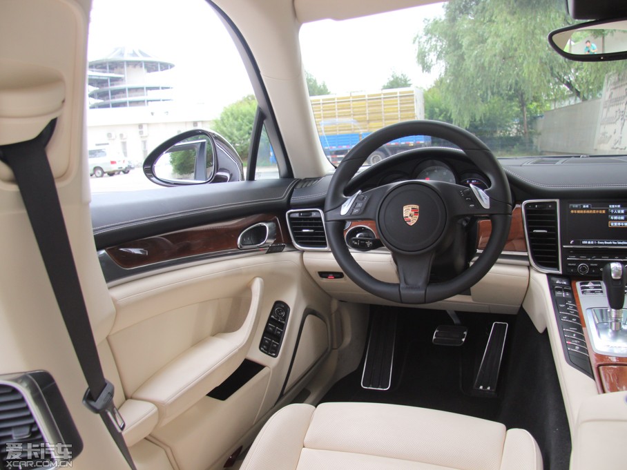 2014Panamera 4S Executive