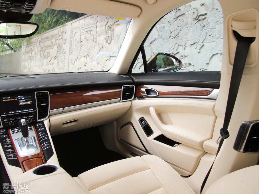 2014Panamera 4S Executive