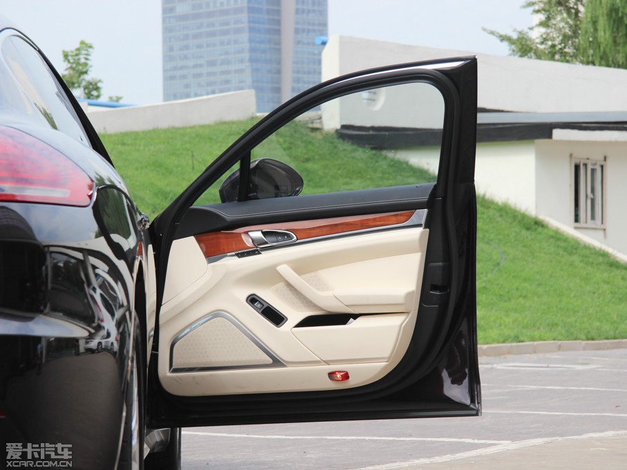 2014Panamera 4S Executive