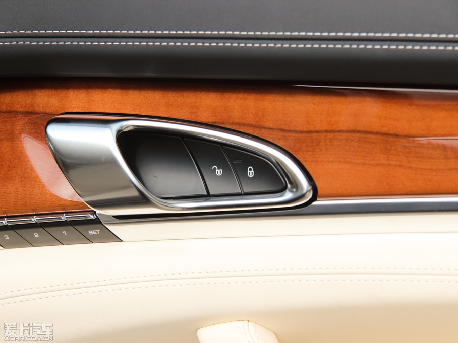 2014Panamera 4S Executive