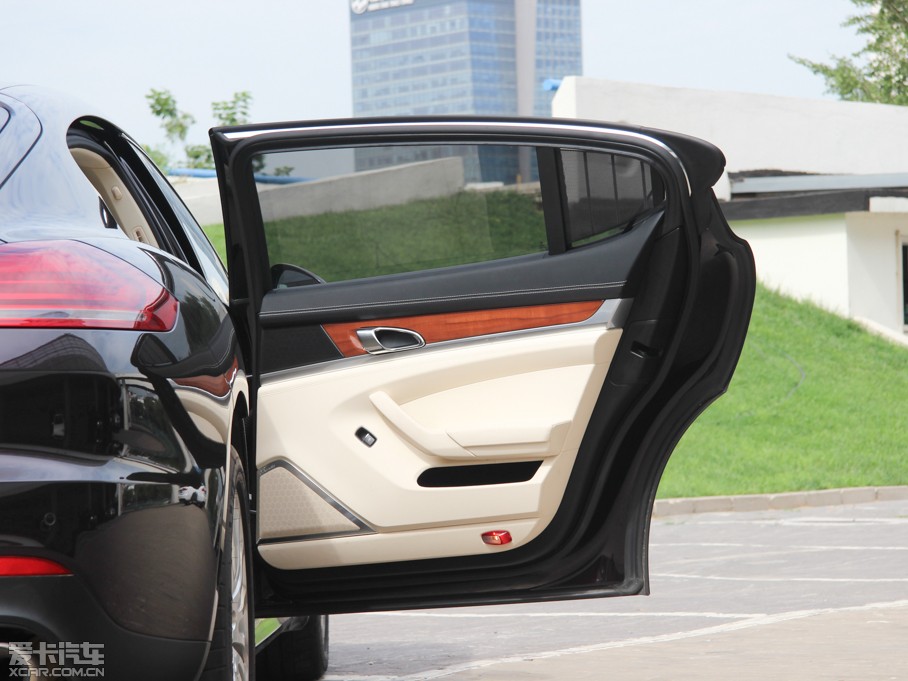 2014Panamera 4S Executive