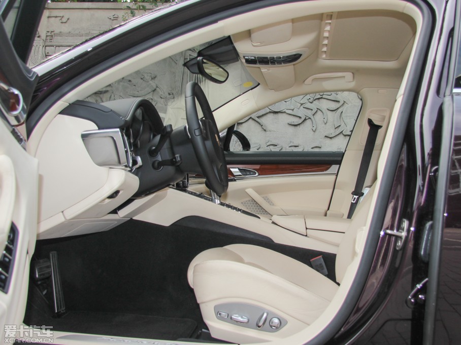 2014Panamera 4S Executive