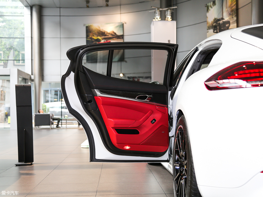 2014Panamera 4S Sport Edition