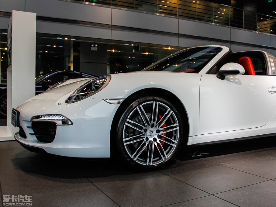 2014r(sh)911 Targa 4S