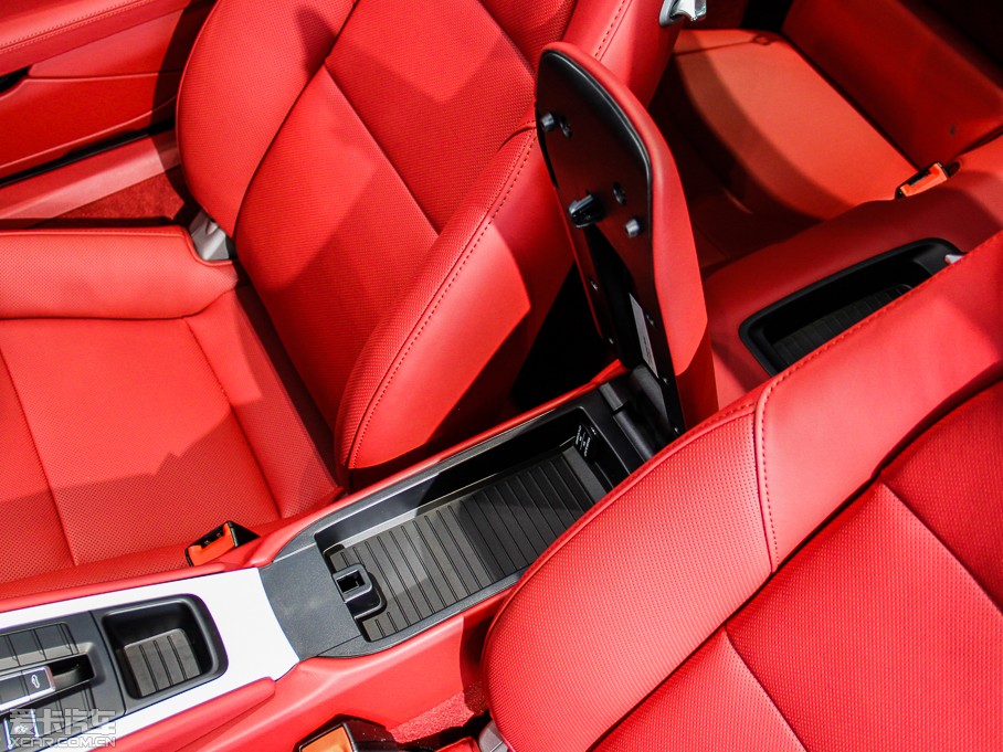 2014��r��911 Targa 4S