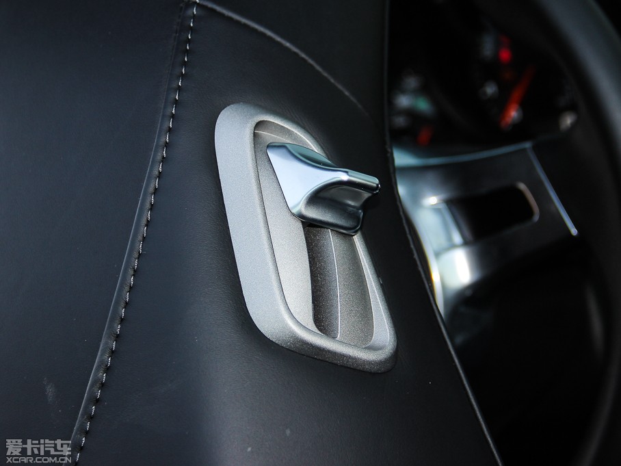 2014��r��911 Targa 4