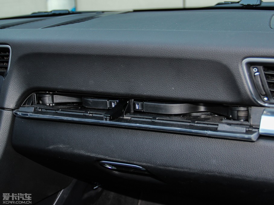 2014��r��911 Targa 4