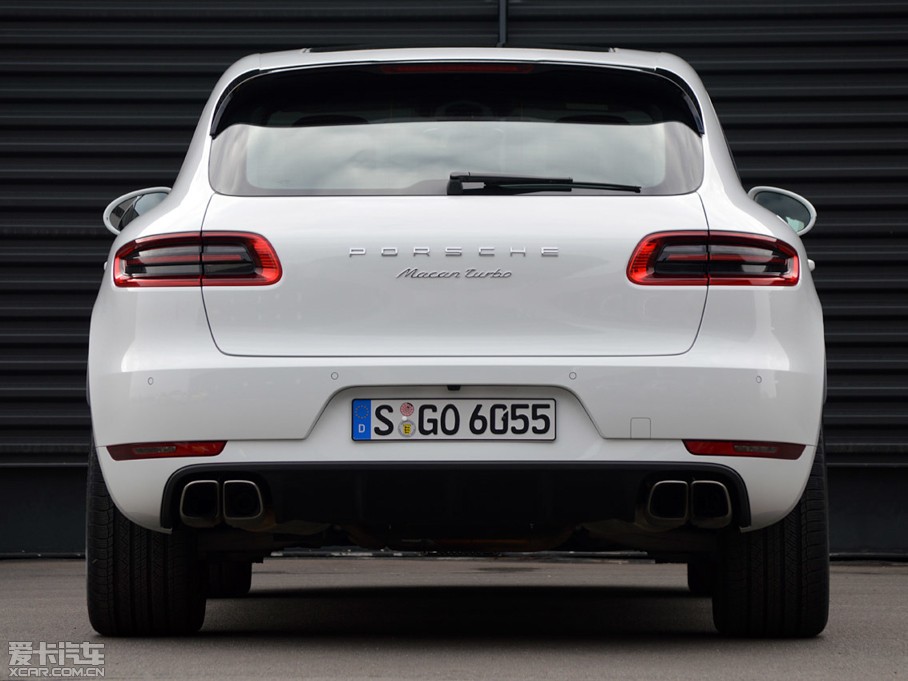 2014Macan S