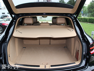 保時(shí)捷2014款Macan