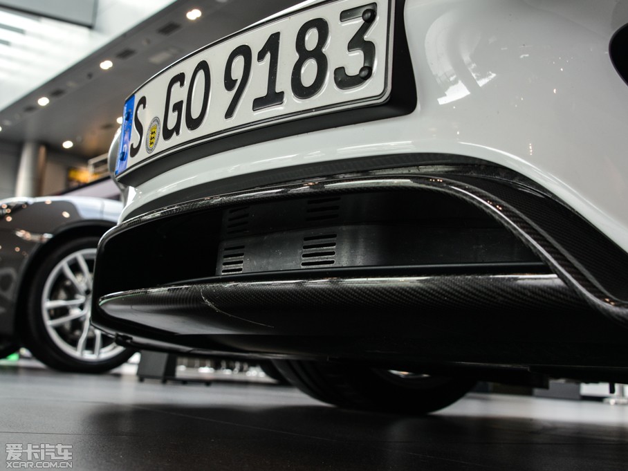 2014r918 Spyder Weissach package