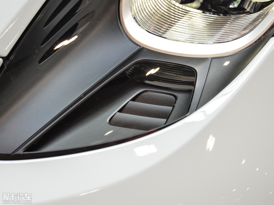 2014r918 Spyder Weissach package