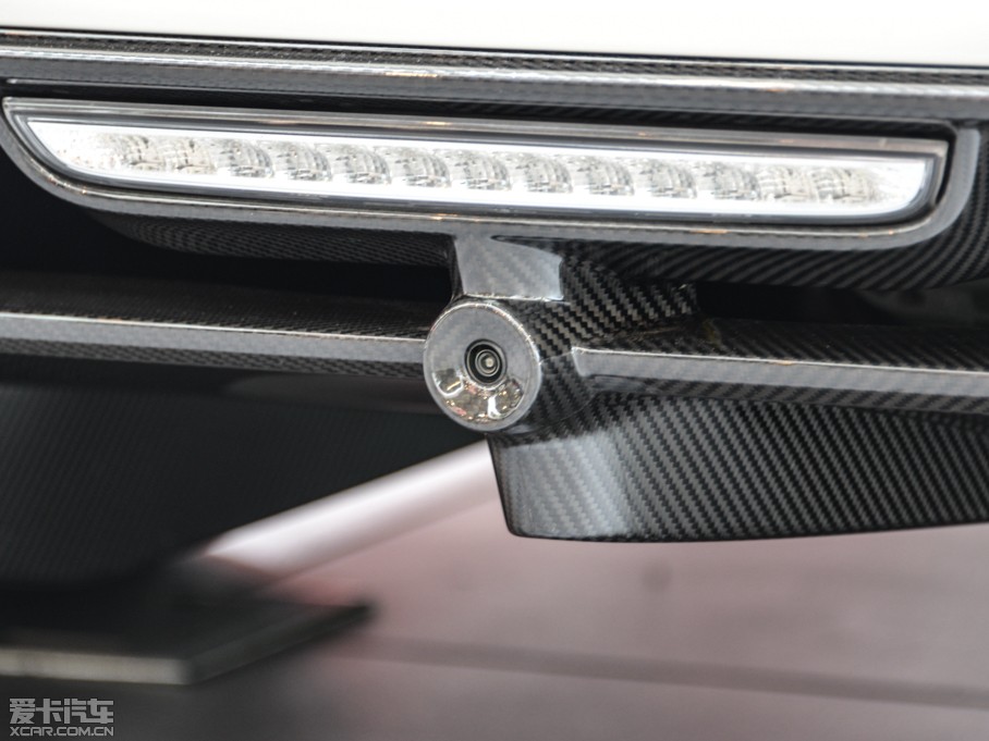 2014r918 Spyder Weissach package