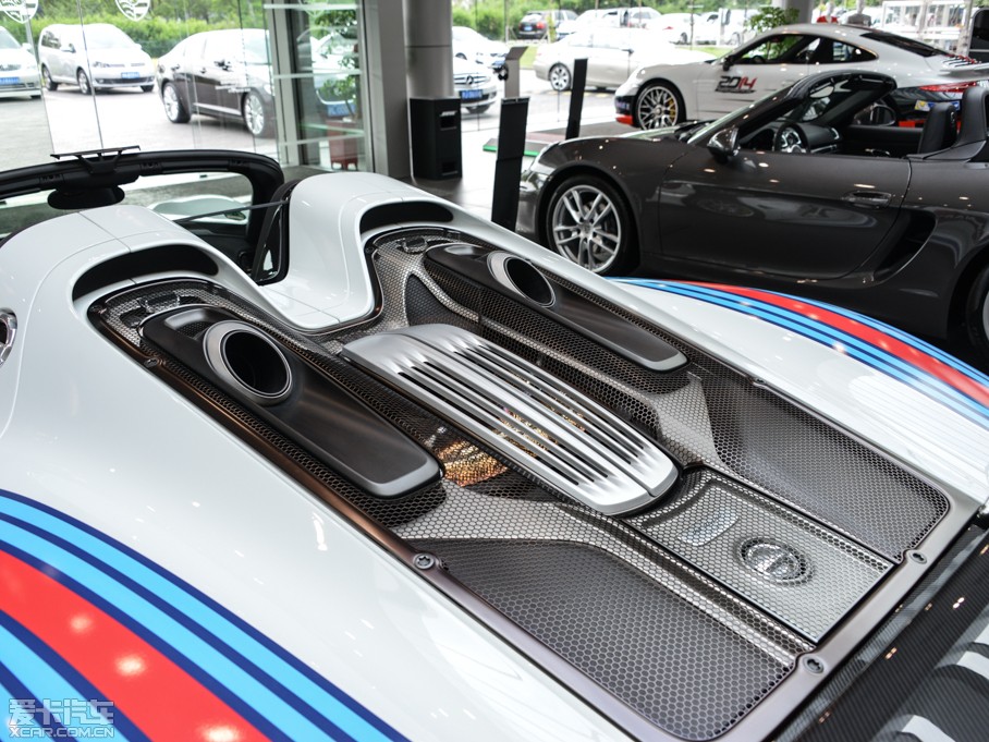 2014r918 Spyder Weissach package