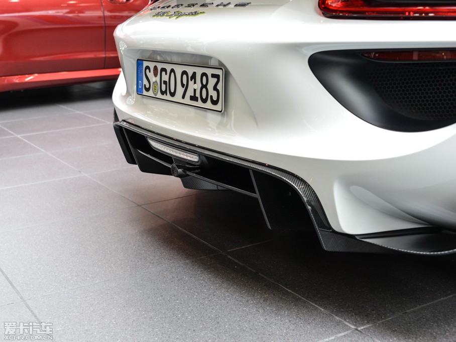 2014r918 Spyder Weissach package