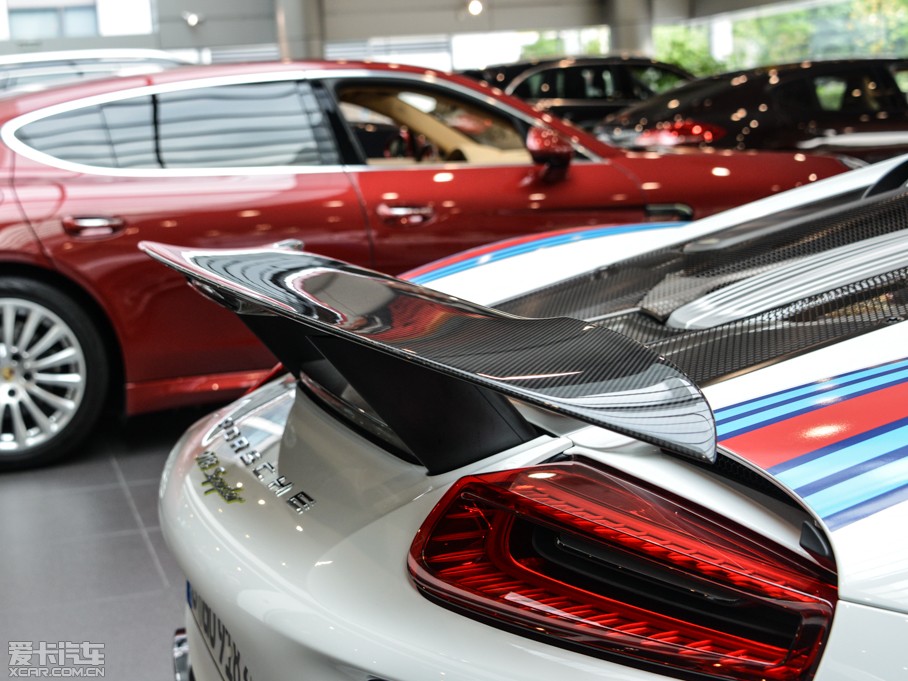 2014r918 Spyder Weissach package