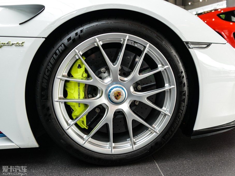 2014r(sh)918 Spyder Weissach package