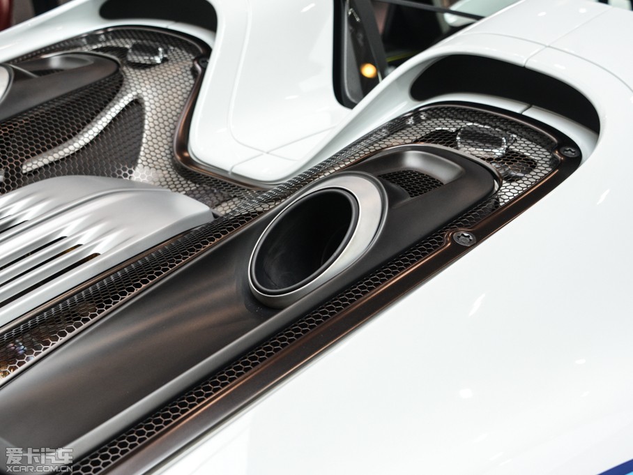 2014r(sh)918 Spyder Weissach package