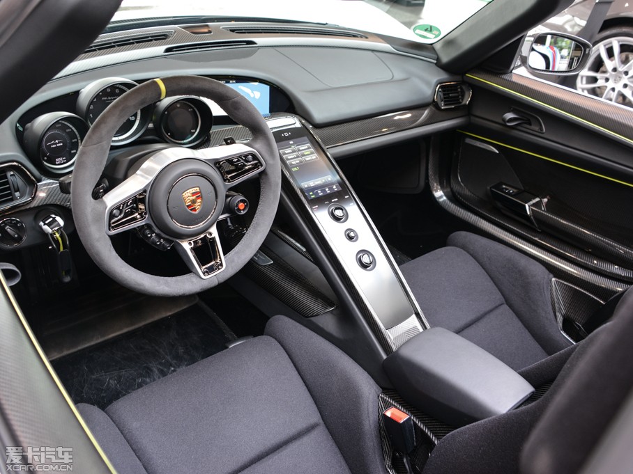 2014r918 Spyder Weissach package